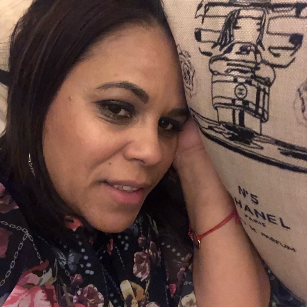 Meet your Posher, Ruth - Picture 2 of 2